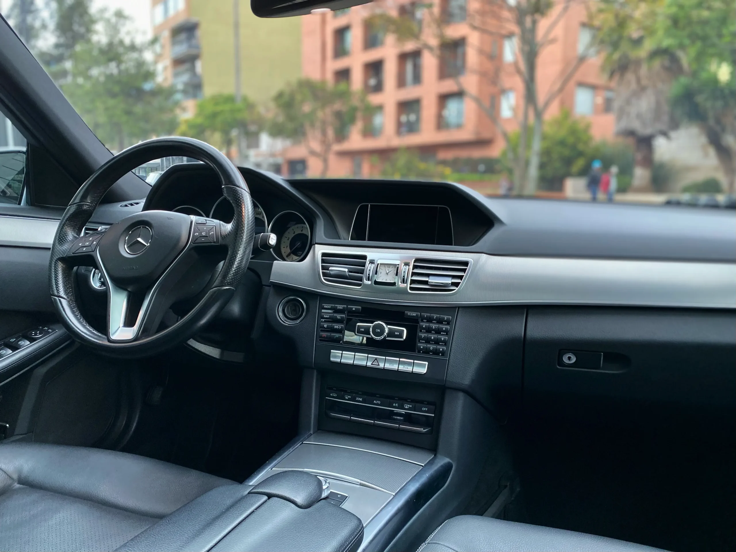 Mercedes Benz E200
