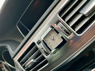 Mercedes Benz E200