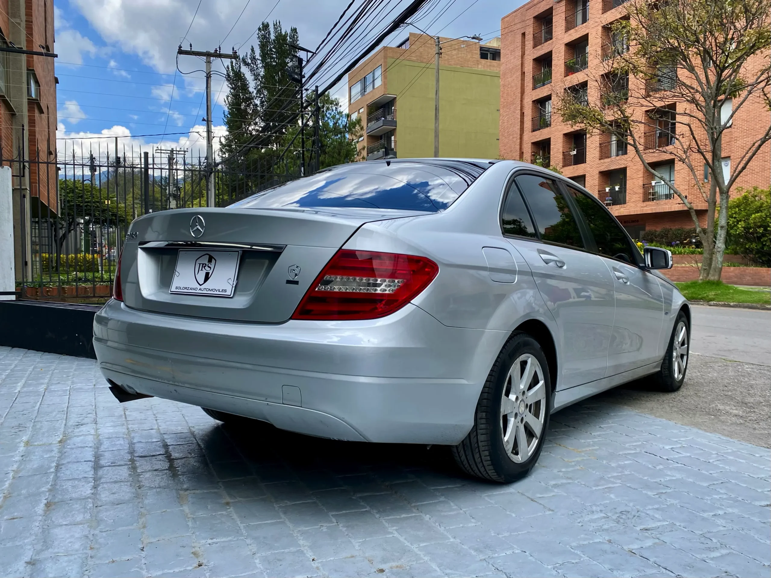 Mercedes Benz C180 CGI