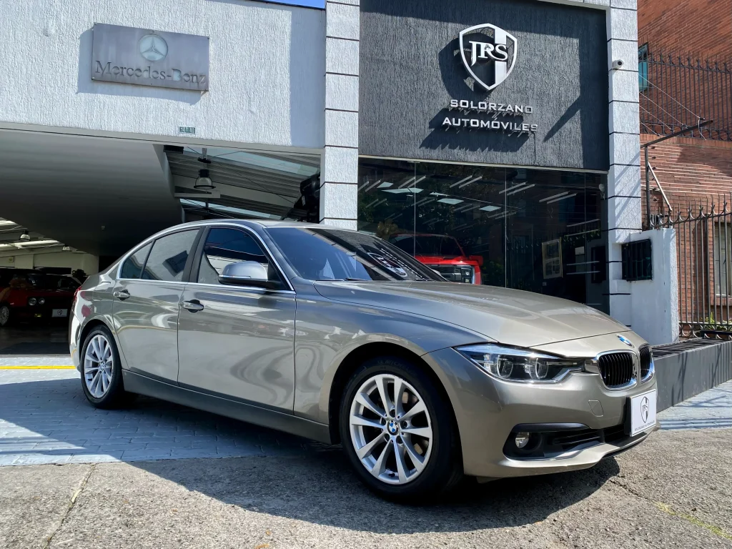 BMW 318i 